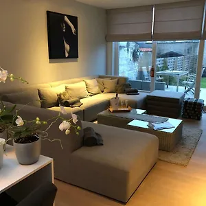 Cosy Comfort Modern Couple Privacy Walking Distance Center Kitchen Terrace Garden Appartement Brugge